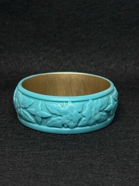 Turquoise Floral Carved Resin Bangle Bracelet